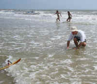 53_A_Major_Good_Surf.jpg (124385 bytes)